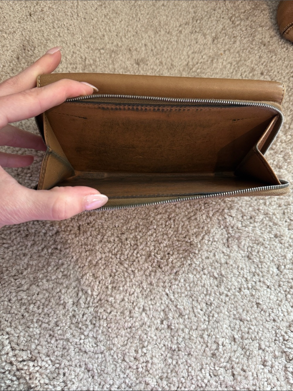 Coach British Tan Trifold Wallet - Picture 2 of 5